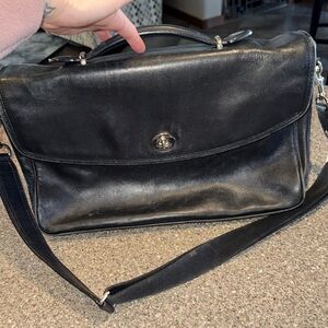 Vintage y2k coach leather messenger saddle bag